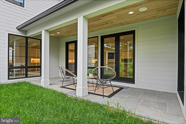 view of patio / terrace featuring covered porch