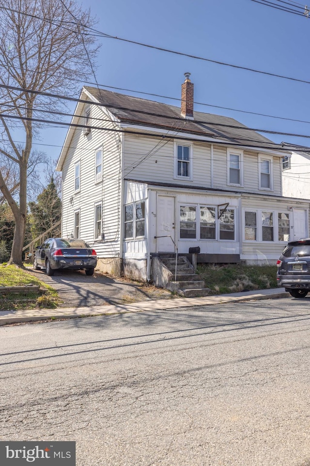 view of front of home