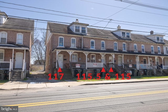 view of front of house featuring covered porch