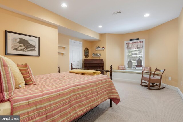 bedroom featuring carpet flooring