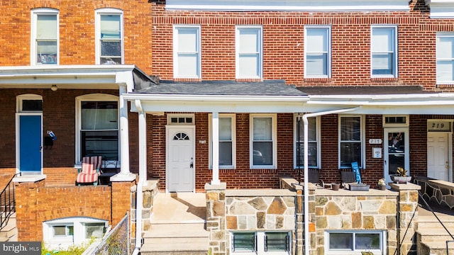 view of townhome / multi-family property