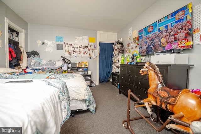 bedroom featuring carpet flooring