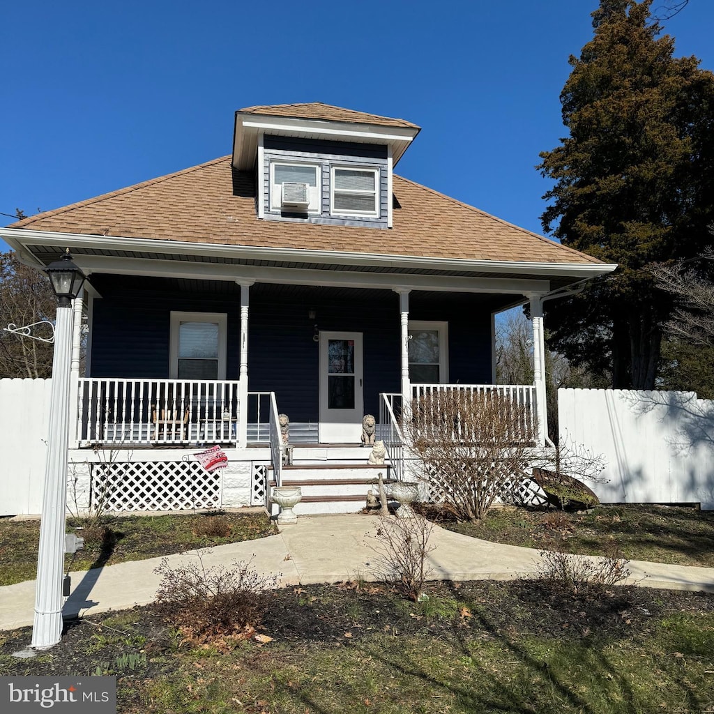 bungalow featuring covered porch