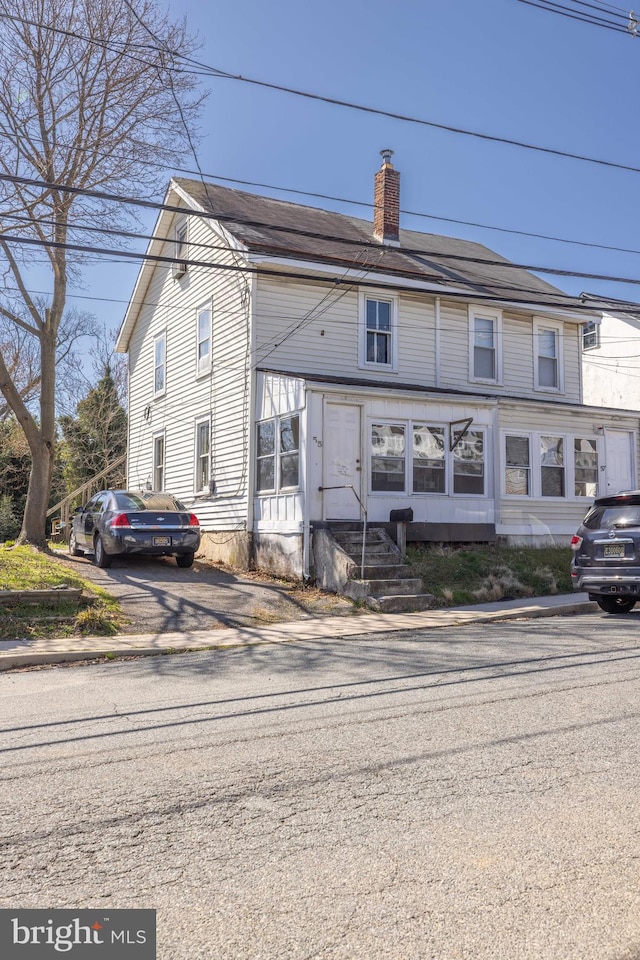 view of front of house