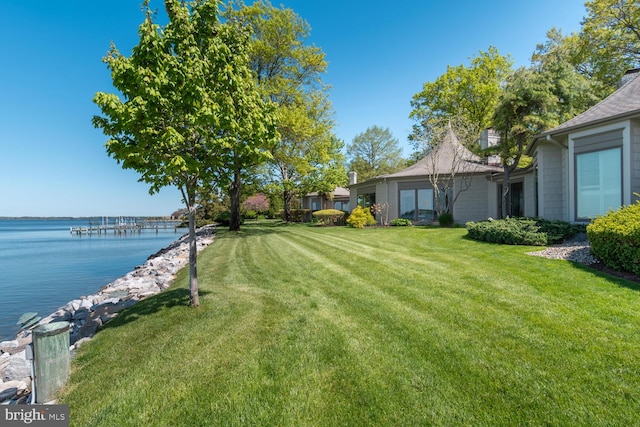 view of yard featuring a water view