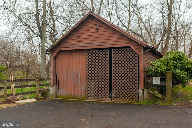 view of outbuilding