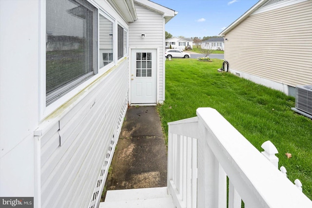 view of yard featuring central air condition unit