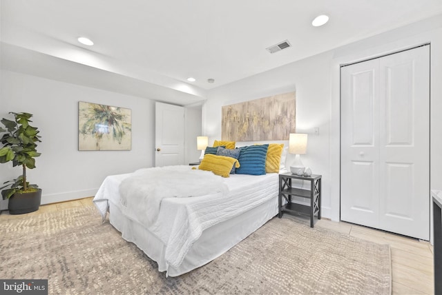 bedroom featuring a closet