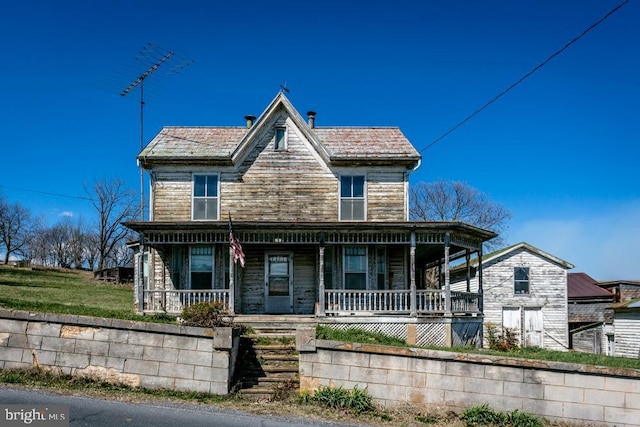 view of front facade with a porch