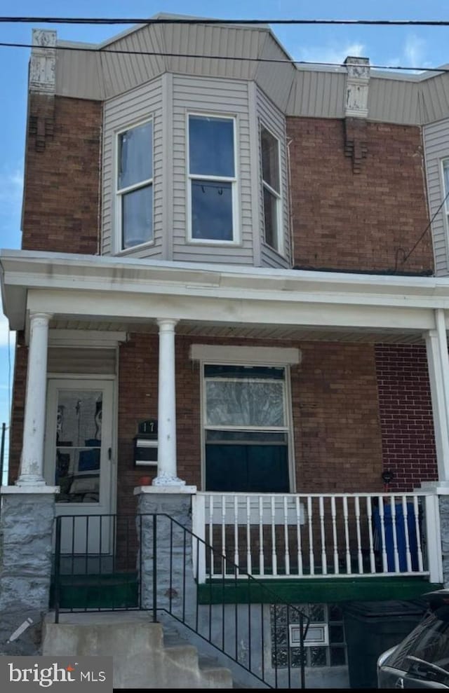 view of front of house with a porch