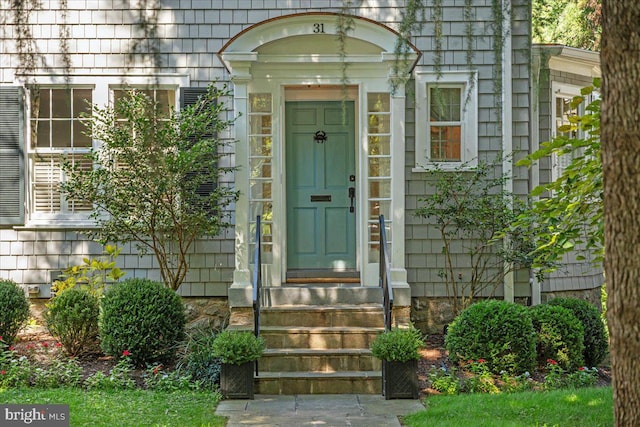 view of property entrance