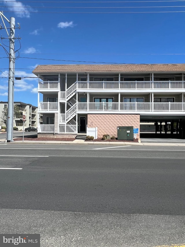 view of building exterior