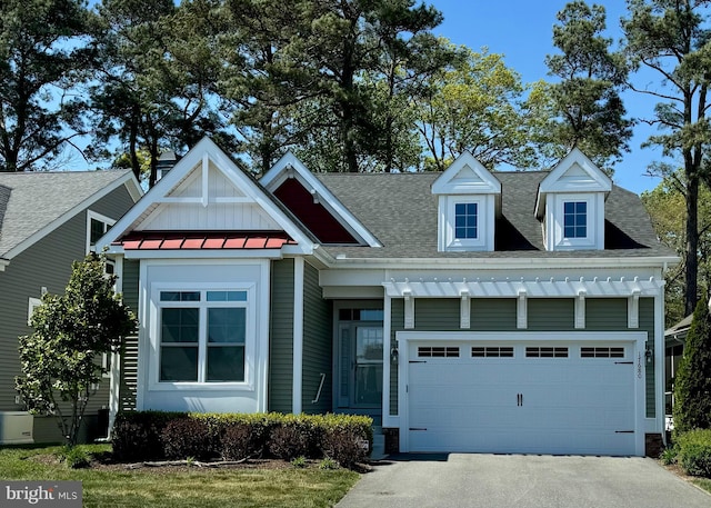 view of front facade with a garage