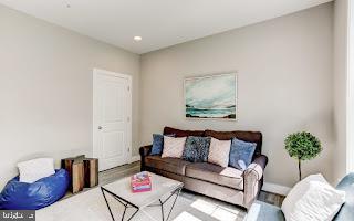 4712 Carroll Manor Rd, Baldwin, MD 21013 - living room featuring baseboards and recessed lighting