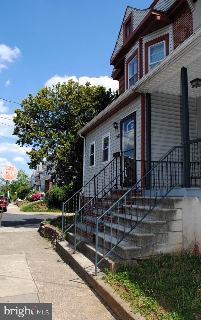 view of entrance to property