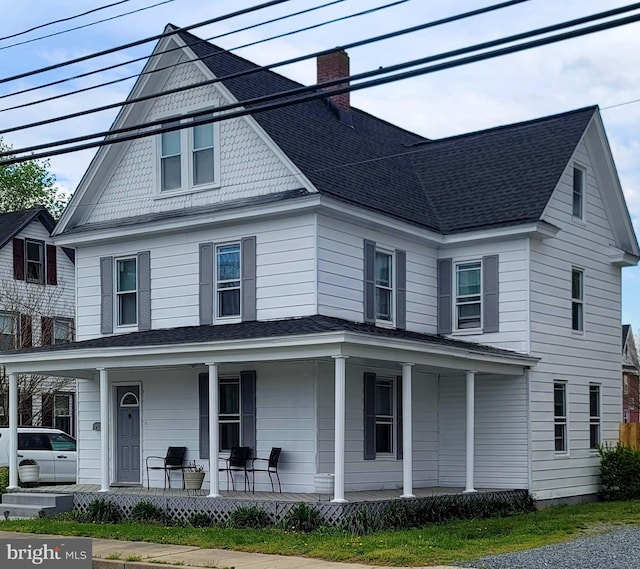 view of front facade featuring a porch