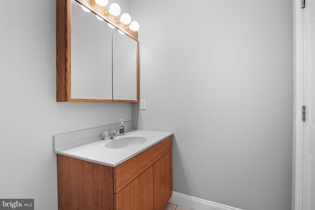 bathroom featuring oversized vanity