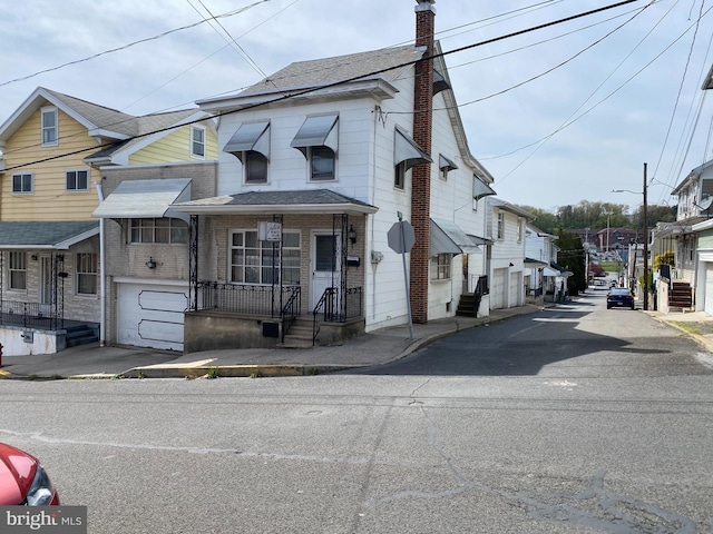 view of front facade featuring a garage