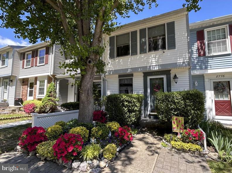 view of townhome / multi-family property