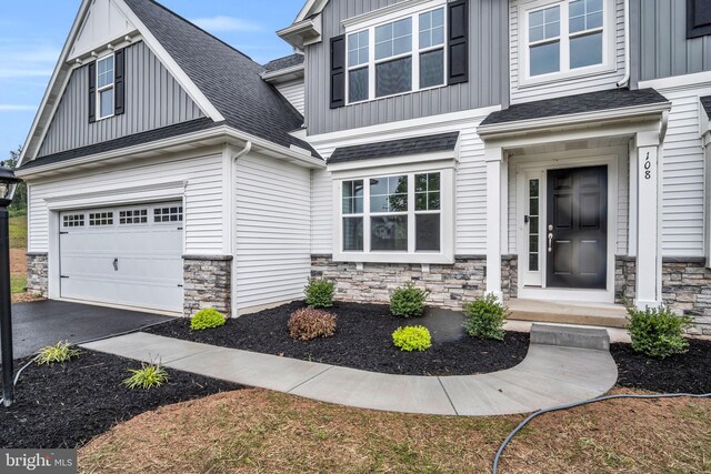 view of front of home featuring a garage