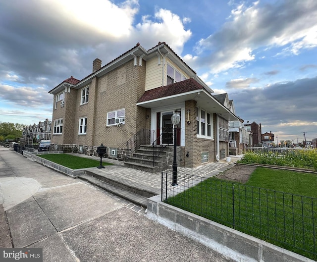 view of front of house with a front yard