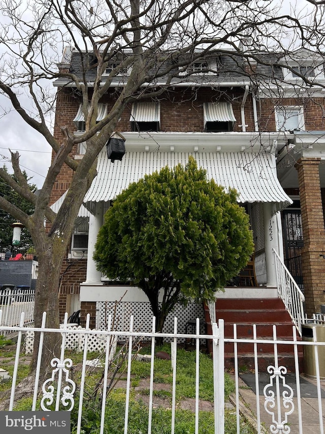 view of home's exterior