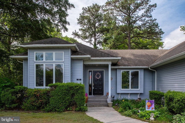 view of front of property