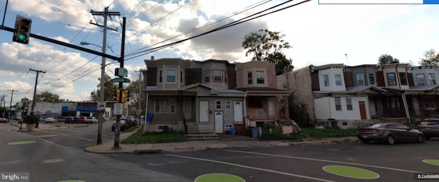 Listing photo 3 for 1606 W Loudon St, Philadelphia PA 19141