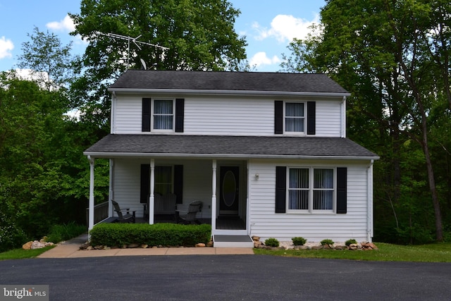 view of front of property with covered porch