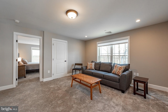 living room with carpet