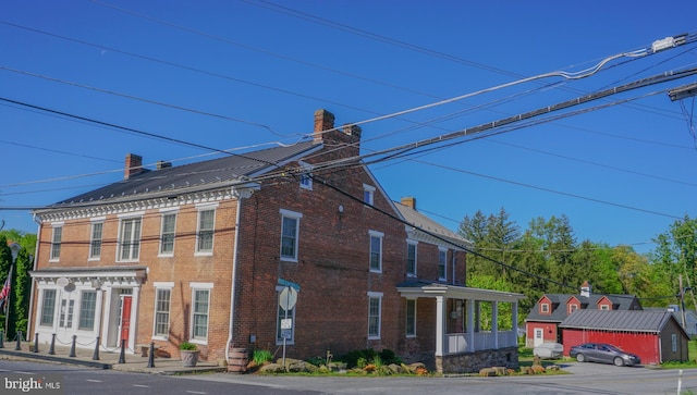 view of side of home