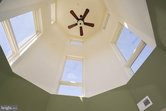 details featuring ceiling fan