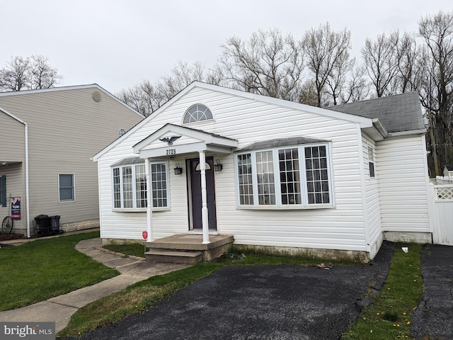 view of front facade