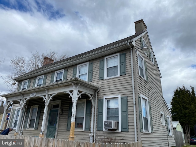 view of front of house featuring covered porch