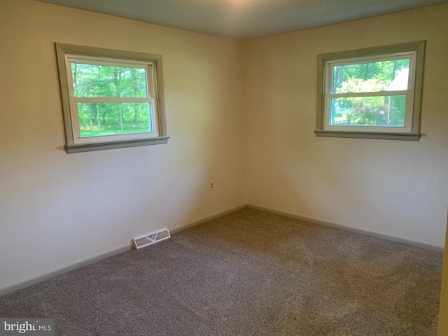 empty room with carpet