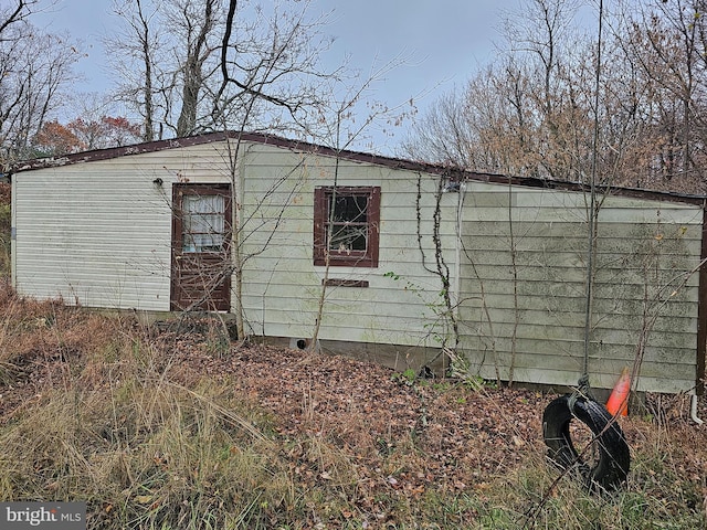 view of outdoor structure