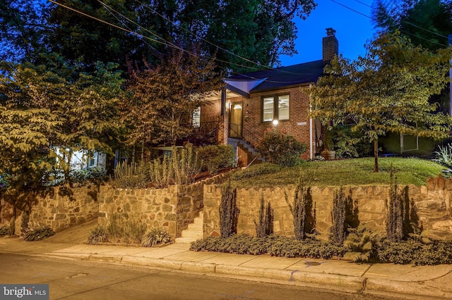 view of front of property