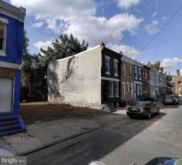 Listing photo 3 for 2428 N 13th St, Philadelphia PA 19133