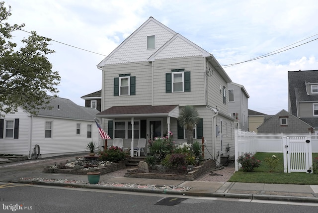 view of front of house featuring a porch