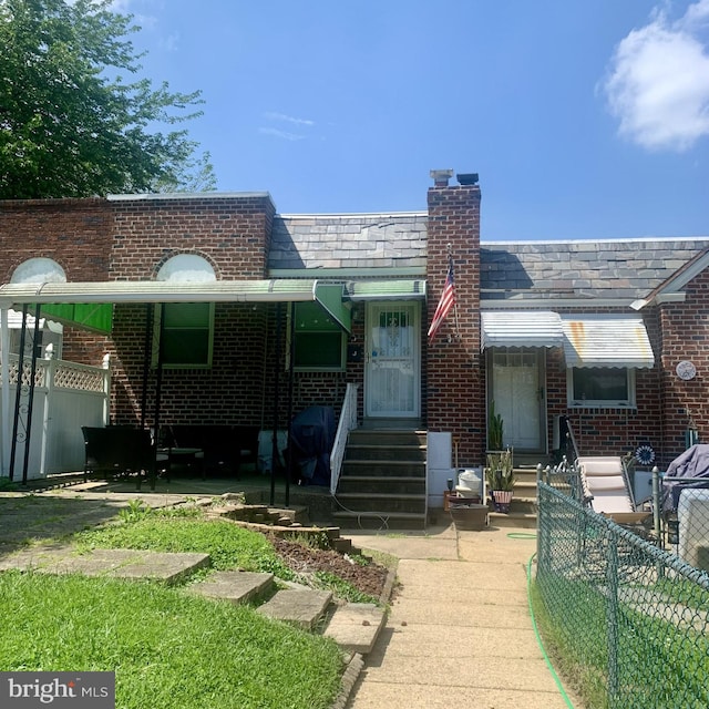 view of front of home