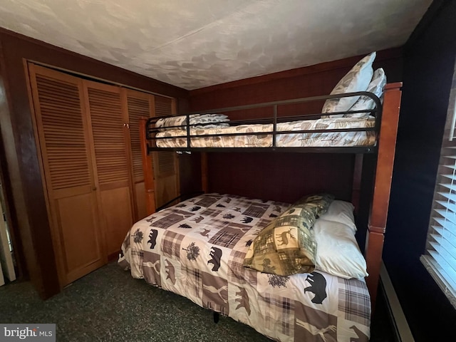 bedroom featuring a closet