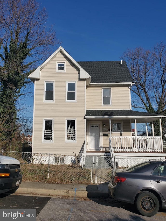 view of front facade featuring covered porch