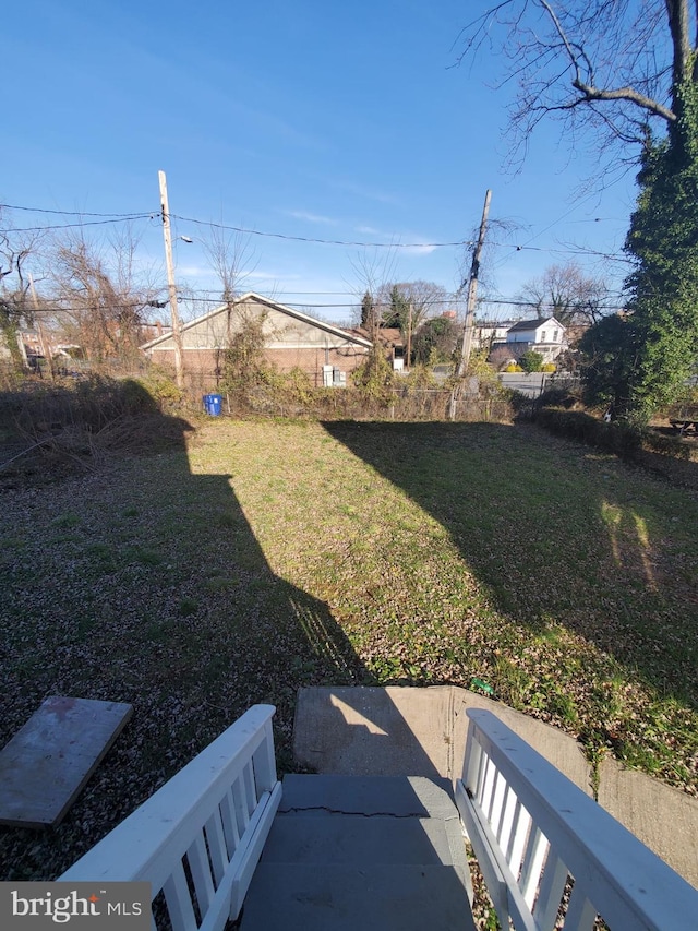 view of yard featuring a patio