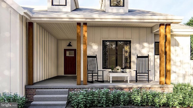 entrance to property featuring a porch