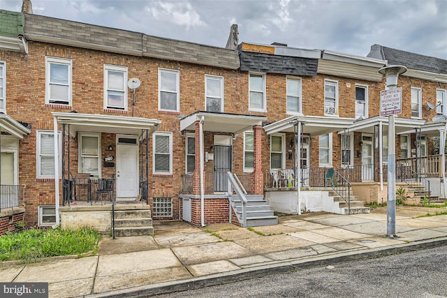 multi unit property with a porch