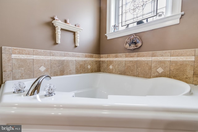 bathroom featuring a bathing tub