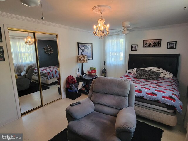 bedroom featuring crown molding, a closet, carpet floors, and ceiling fan with notable chandelier