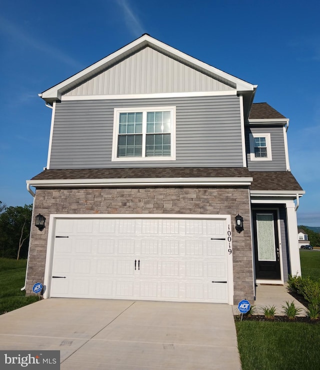 view of front of home featuring a garage