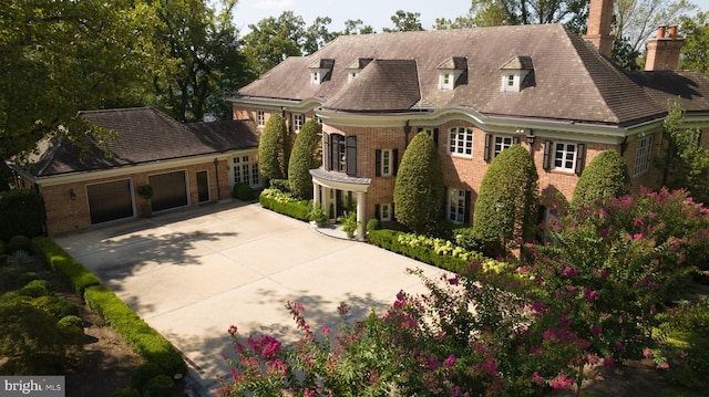 view of front of house with a garage