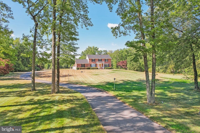 view of front of home with a front lawn